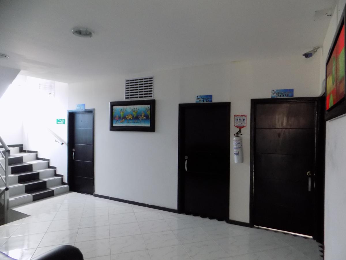 Hotel Luna Azul Florencia  Ngoại thất bức ảnh